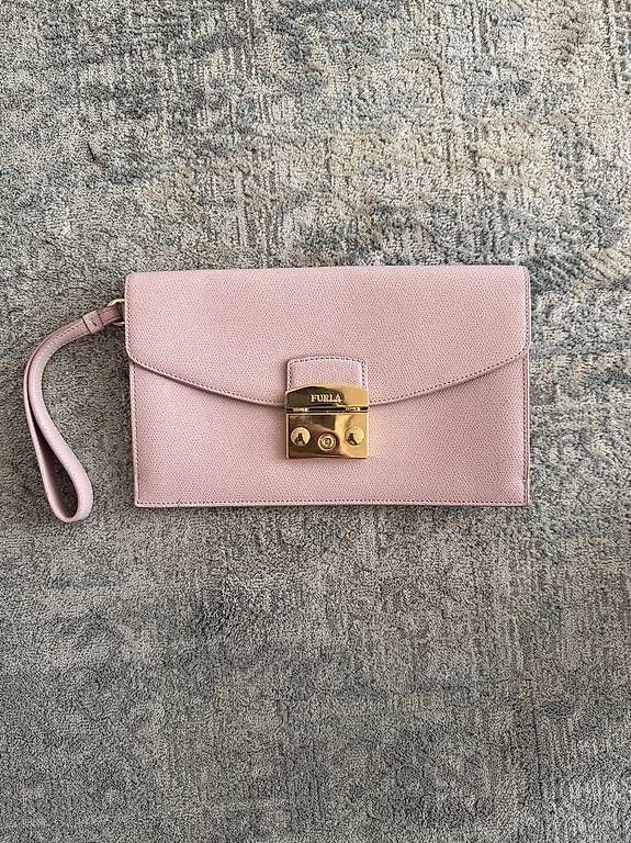 Furla Taschen für Damen: Furla Clutch Rosa  Leder  Original – Gebraucht aus Lausen von nat_hbt6