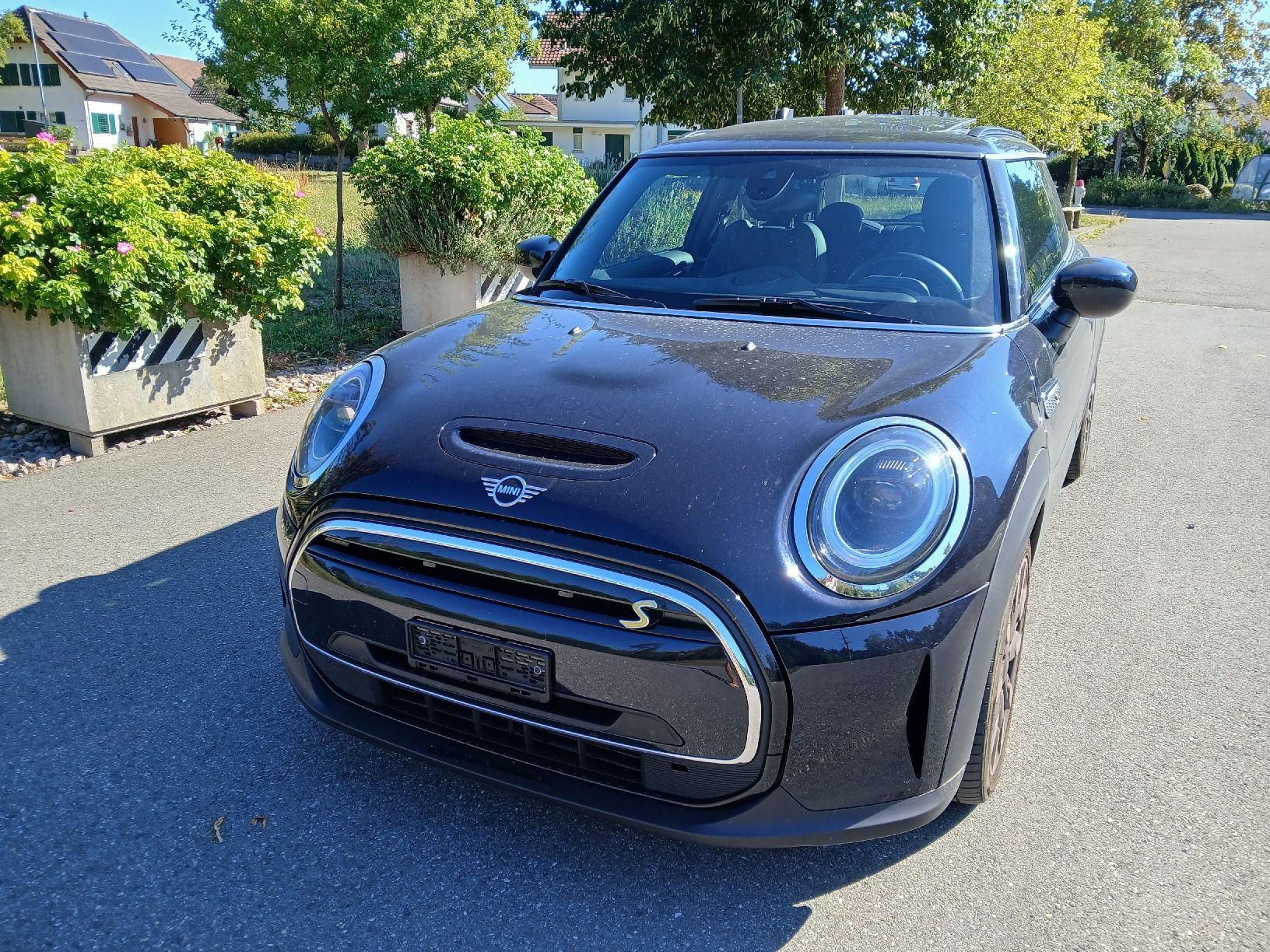 Mini Autos: Mini Cooper SE 3 door – Gebraucht aus Fislisbach von Coffeeinthemorning