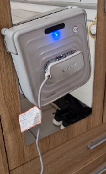 Ecovacs Altro per la casa: Ecovacs WINBOT W730 Robot Fensterreinigung – Usato da Collonges venduto da arashee 2