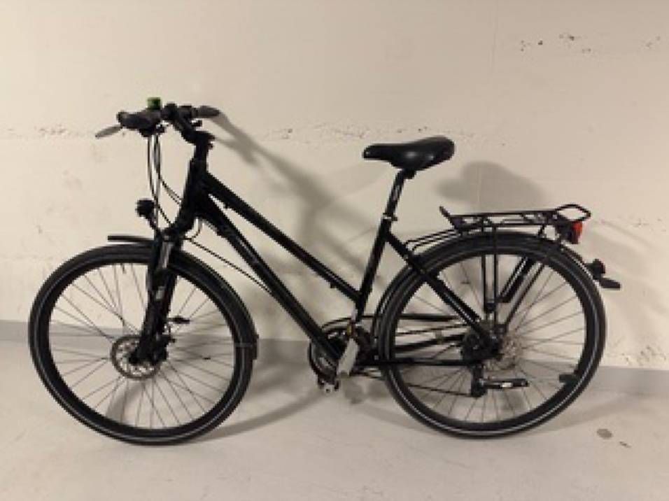 Velos: Damen Trekkingrad Rixe Montpellier Gr. M schwarz – Gebraucht aus Richterswil von blondix