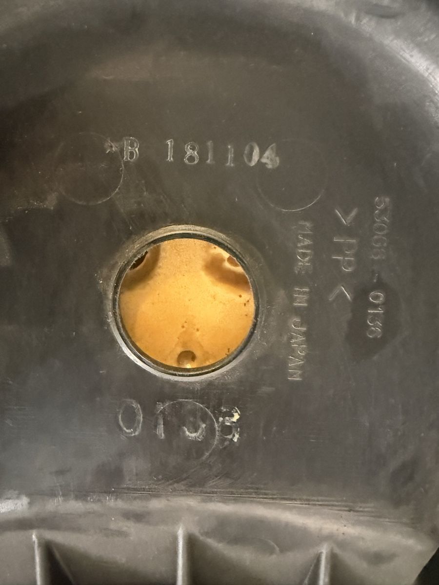 Suzuki Tutti i ricambio per moto: Original Suzuki Motorrad Sitzbank – Usato da Buochs venduto da 18-84 1