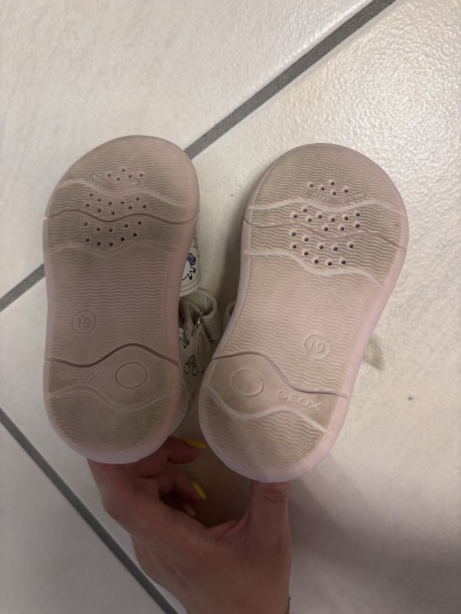 Geox Scarpe per ragazze: Geox Sandalen – Usato da Weiach venduto da Larissa130 1