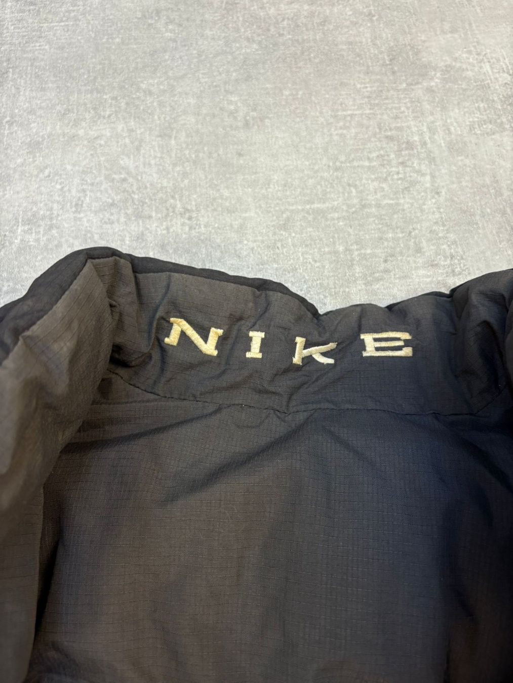 Nike Giacche: Nike Vintage Winterjacke - Grösse XL – Usato da Werdenberg venduto da hase.vintage 2