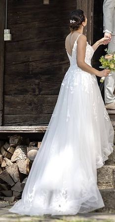 Wunderschönes Brautkleid der Traum in weiss
