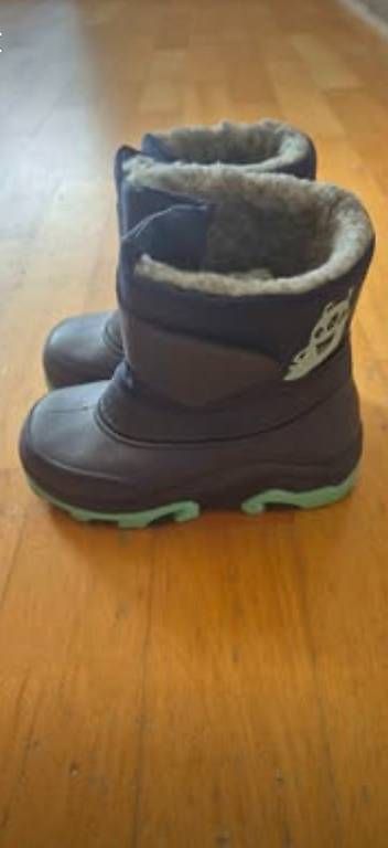Scarpe per ragazzi: Winterstiefel Gr. 24 – Usato da Henggart venduto da css_pkg7
