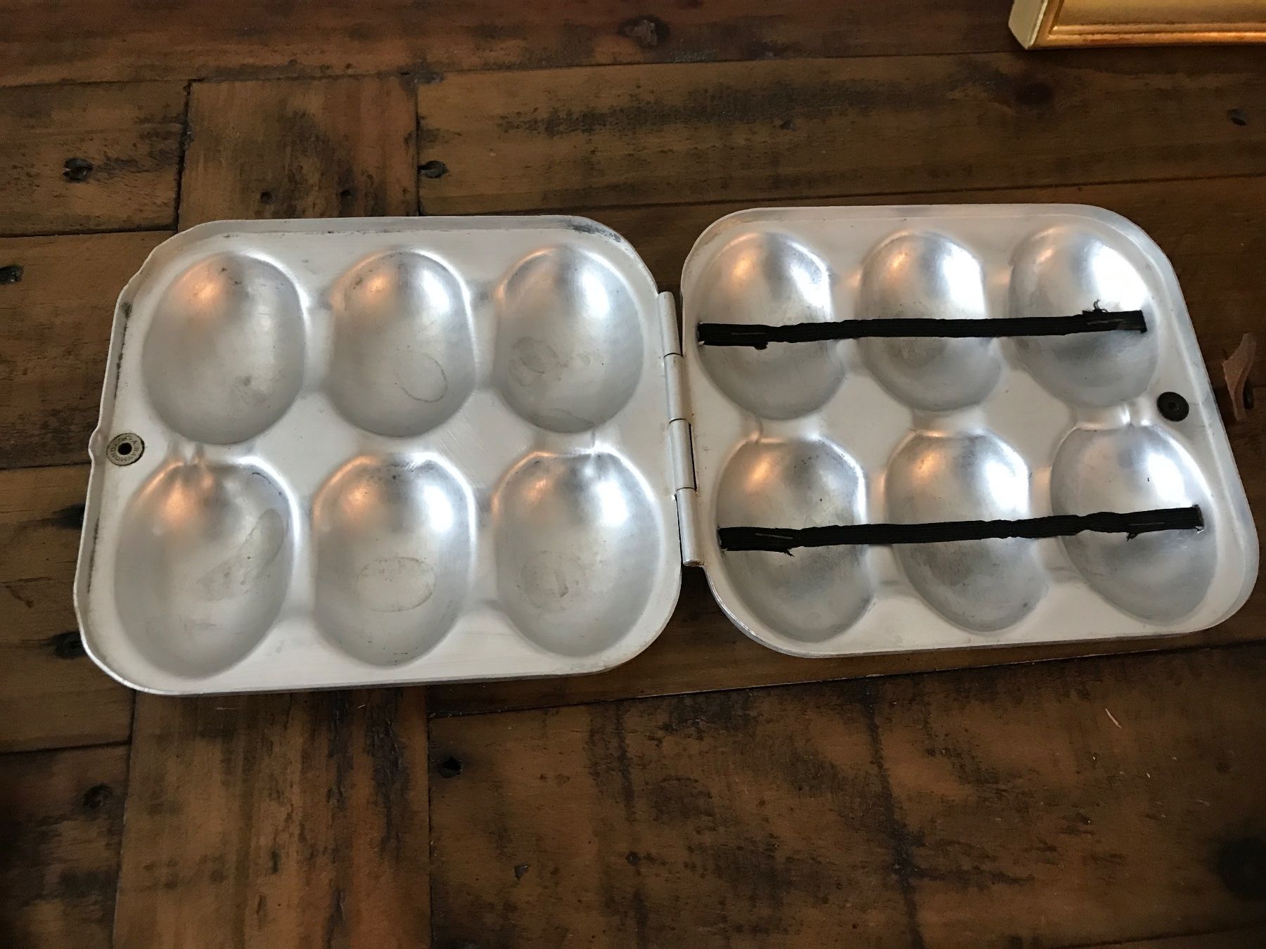 Contenitori & Simili: Eier Behälter Aluminium – Usato da Rapperswil SG venduto da cosiba01 2