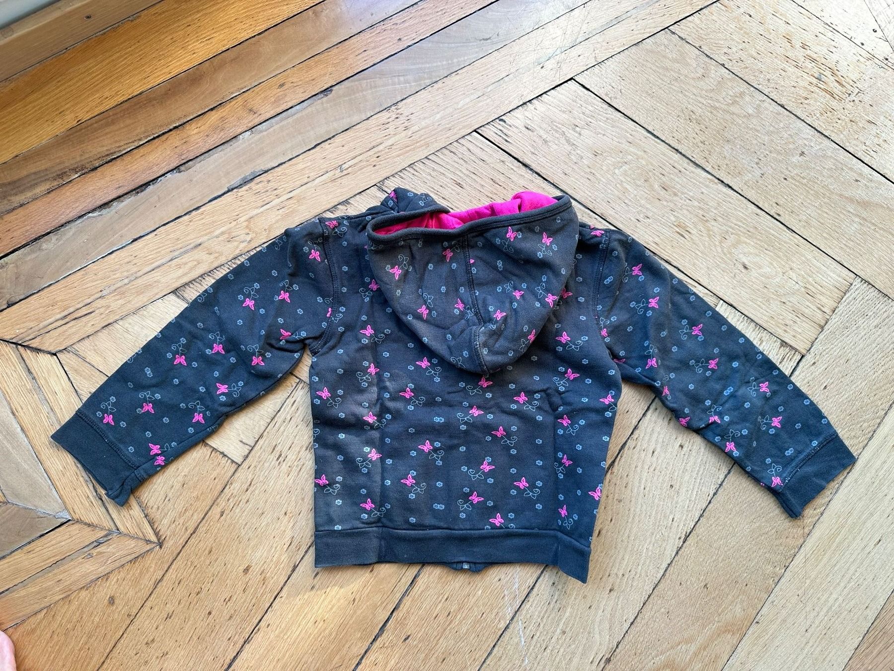 Jacken & Mäntel: Mädchen Sweatjacke von e.b. kids Grösse 122 – Gebraucht aus Zuerich von Tozde 1