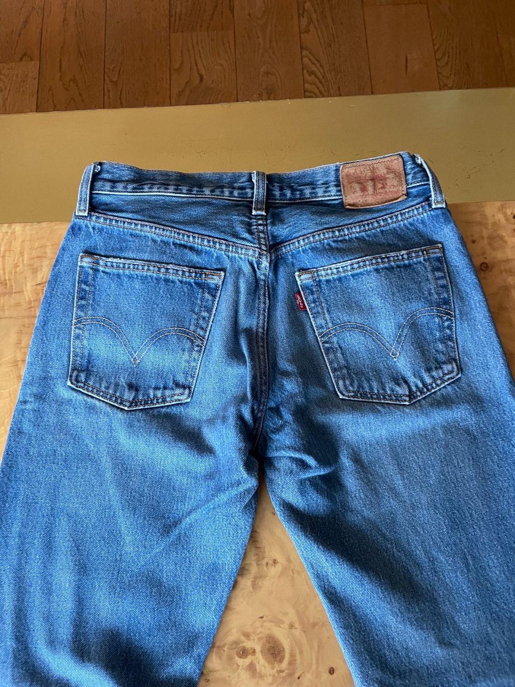 Levi's Jeans: LEVI's 501 jeans, size 25/34. – Usato da Crans VD venduto da RM0709 2