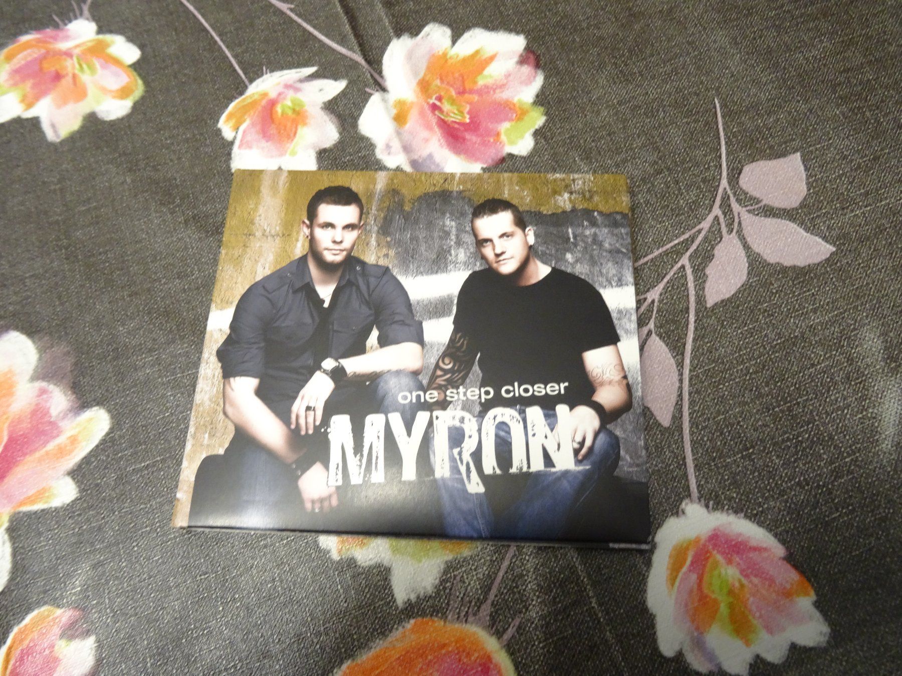 CDs: Myron - One step closer CD – Gebraucht aus Olten von Disc-Ausverkauf