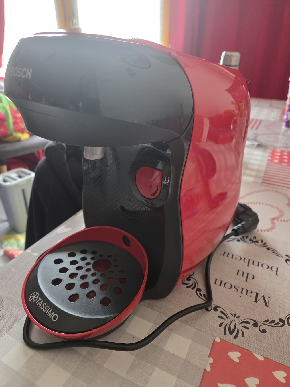 Macchine per caffè & Macchine per espresso: Machine à café Bosch Tassimo TAS1002 Rouge/Noir – Usato da Riddes venduto da mim_qs5p 1