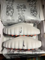 Nike Mind 001 Schuhe grau/weis Grösse 44 neuwertig