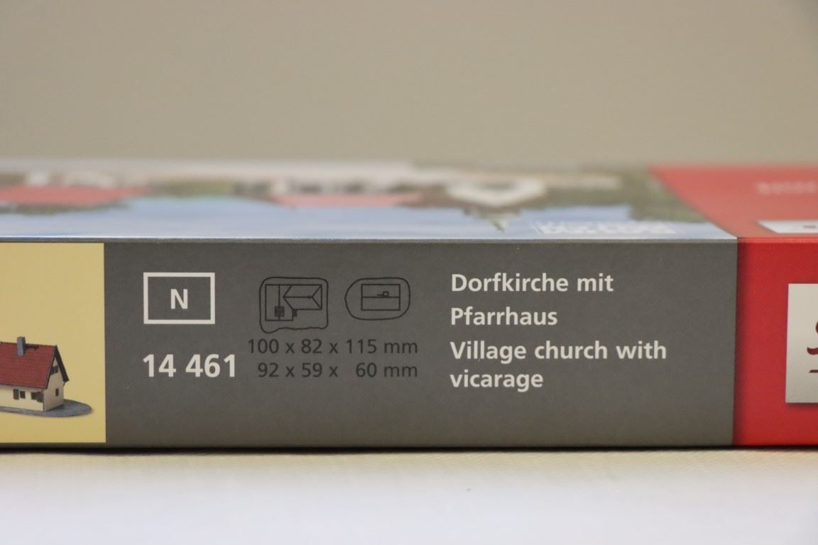 Accessori: Dorfkirche mit Pfarrhaus (352-353) – Nuovo e nell'imballaggio originale da Bäriswil BE venduto da WWYN-Liquidationen 4