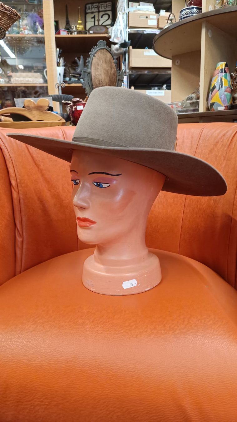 Copricapi, berretti & cappellini: Akubra Warrego Hut Cowboyhut 54 – Usato da Reiden venduto da Zofi-Brocki
