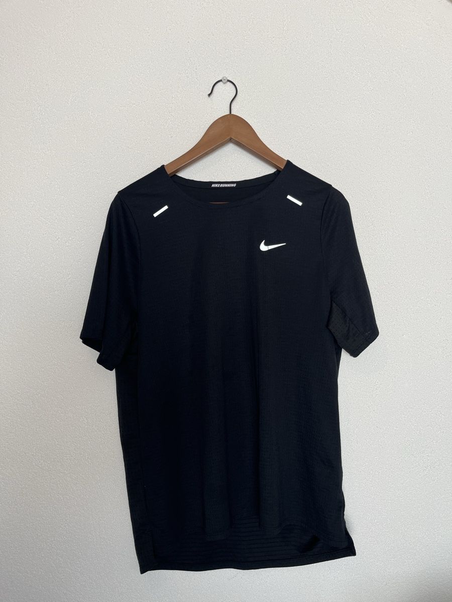 Nike T-Shirts: Nike Dryfit taille L – Gebraucht aus St-Légier-Chiésaz von bfa_9dp5