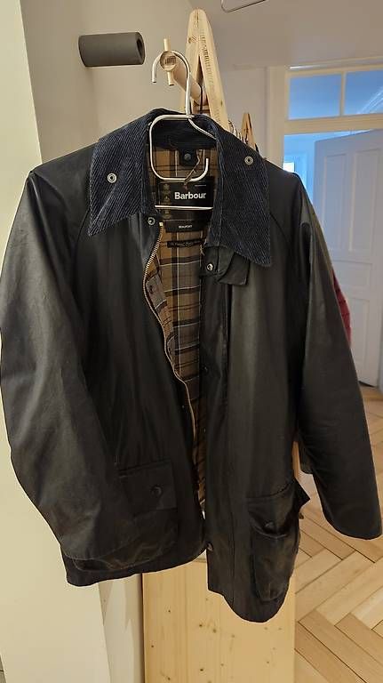 Barbour Jacken: Barbour Beaufort navy – Gebraucht aus Chur von Noturas
