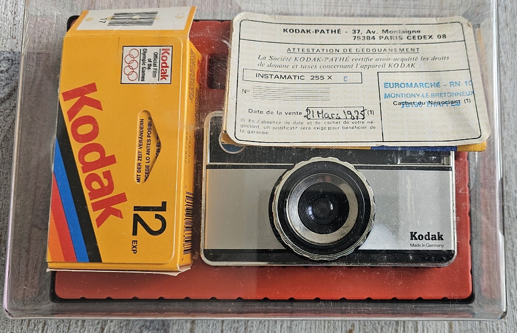 Kodak Fotocamera: Appareil photo Instamatic 1975 +flash – Usato da Yverdon-les-Bains venduto da van_dq65 1