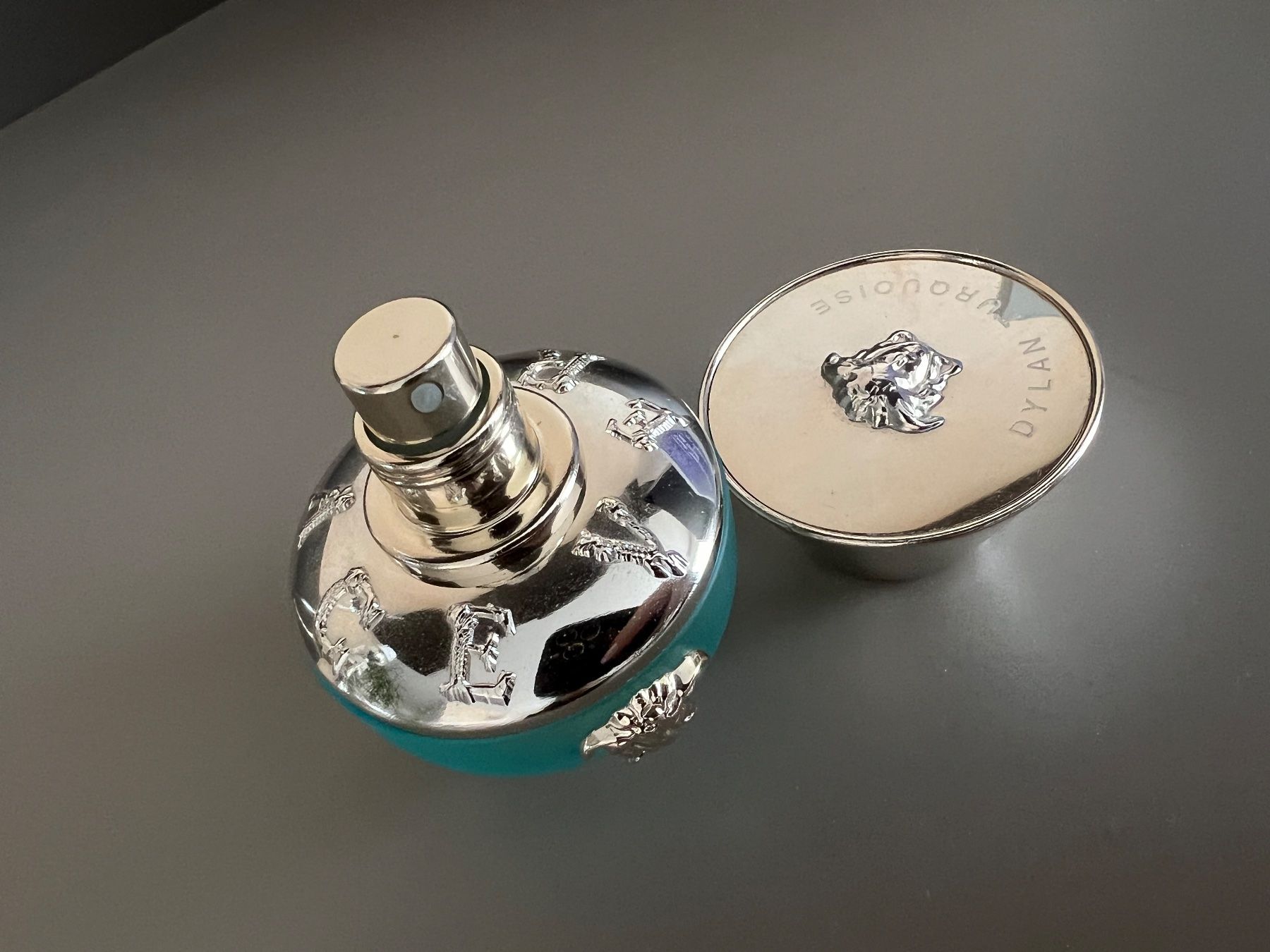 Versace Parfum & Eau de Toilette: Versace Dylan Turquoise Eau de Toilette 30ml - Sommerduft – Neu (gemäss Beschreibung) aus Wetzikon ZH von sar_vnk8 1