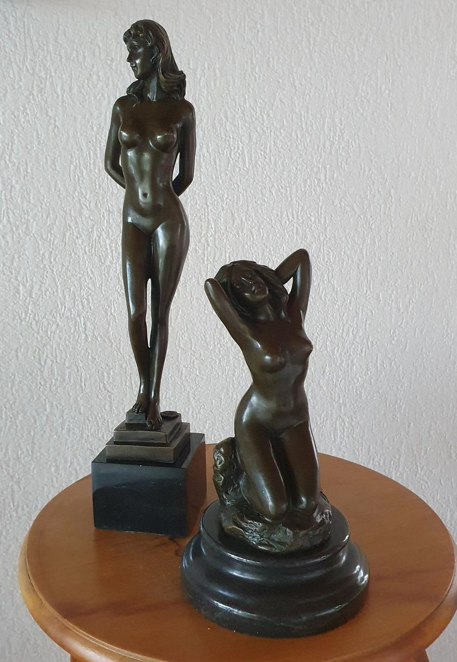 Figuren: erotische stehende Schönheit Bronce Bronze – Gebraucht aus Stüsslingen von pati-king 1