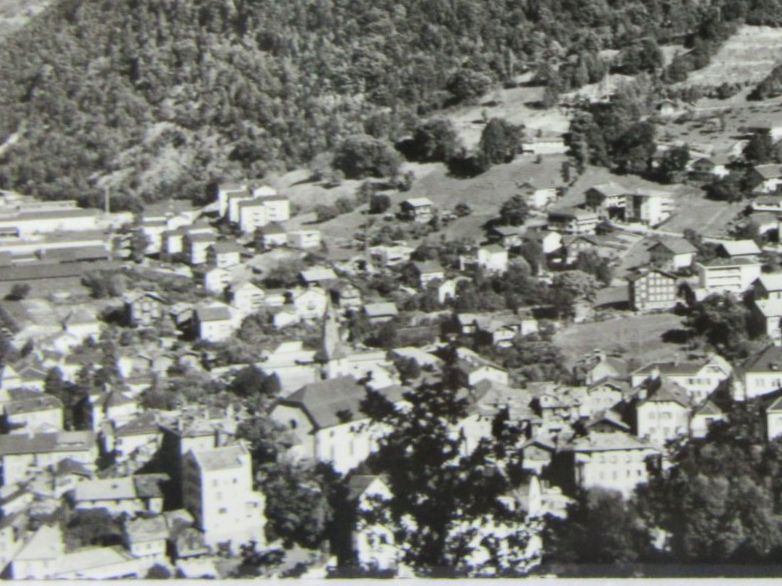 Cartoline postali: VIEGE VISP VS AK LUFTBILD – Usato da Ettingen venduto da Hausi4711 1