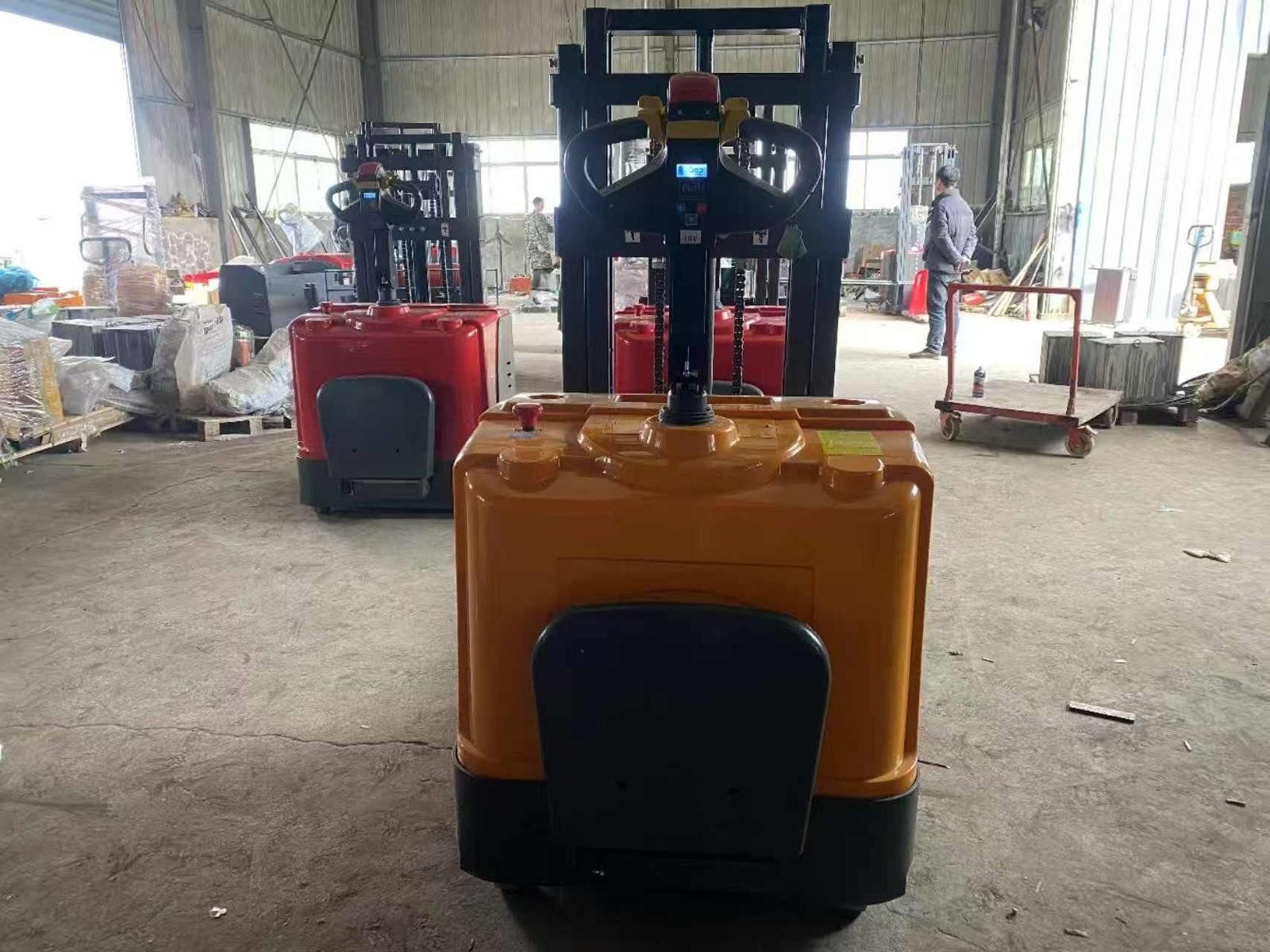 Carrelli elevatori e a forche: Neuer 2000 Kilogramm Elektro-Gabelstapler – Nuovo e nell'imballaggio originale da Bulle venduto da Morand_Machines 1