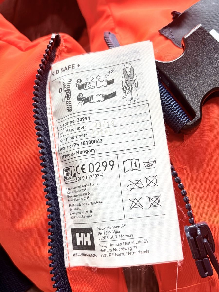 Helly Hansen Gilets de sauvetage: Helly Hansen Schwimmweste Junior 10-25 kg – D'occasion à Opfikon par funky-monkey 3