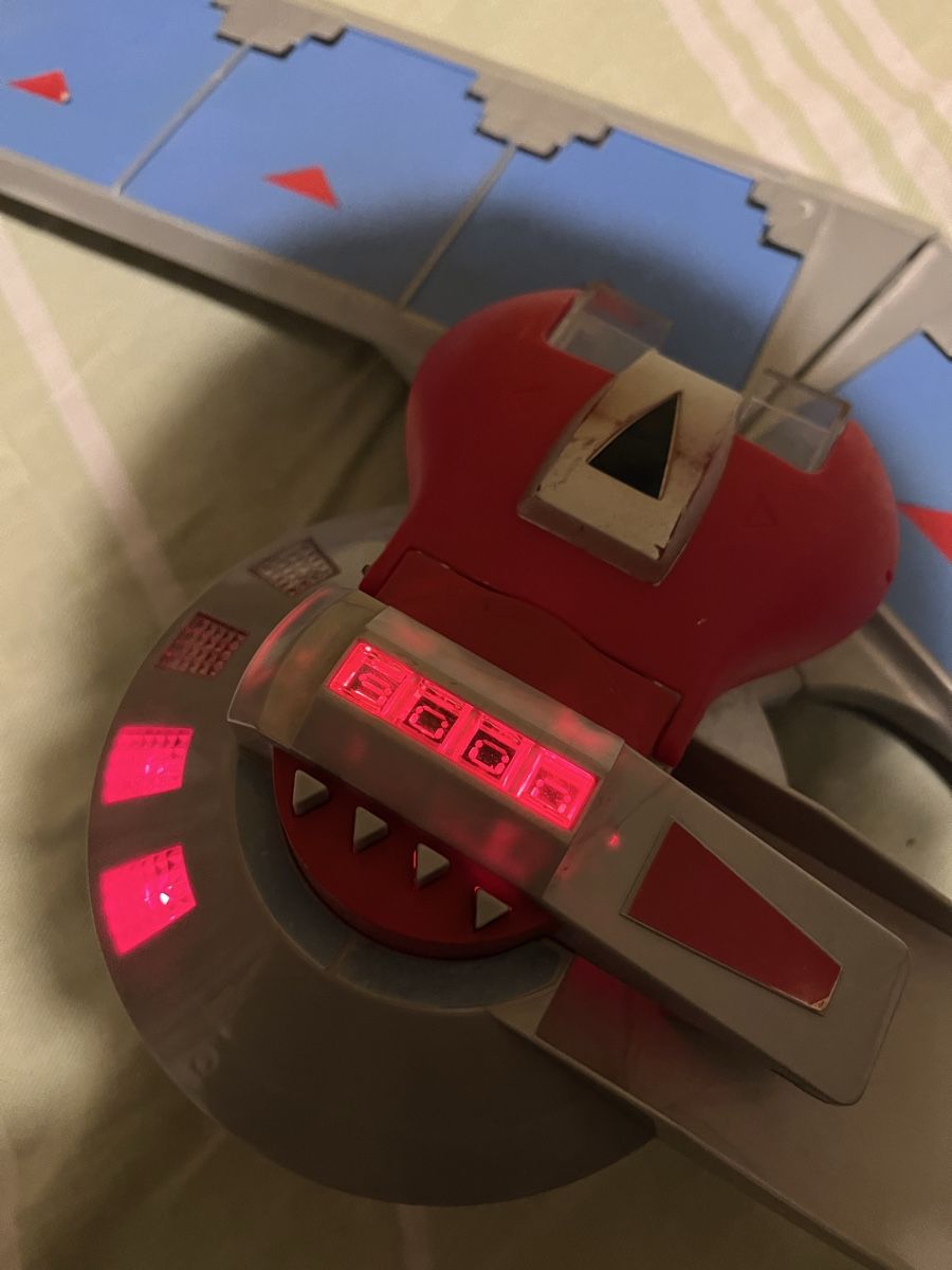 Spielzeuge: Original Yu-Gi-Oh Duel-Disk von Konami 1996 – Gebraucht aus Neuhausen von  2