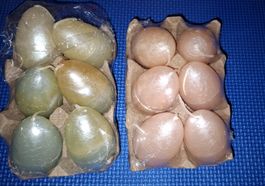 Lot de 12 bougies oeufs neuves/Set mit 12 Eierkerzen neu