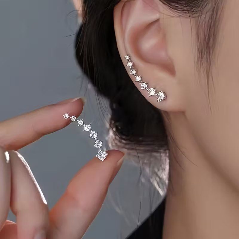 Orecchini pendenti & Orecchini a lobo: Funkelnde versilberte Ohr Climber -  mit Strass Steine – Nuovo e nell'imballaggio originale da Glattbrugg venduto da glu_qt2b 1