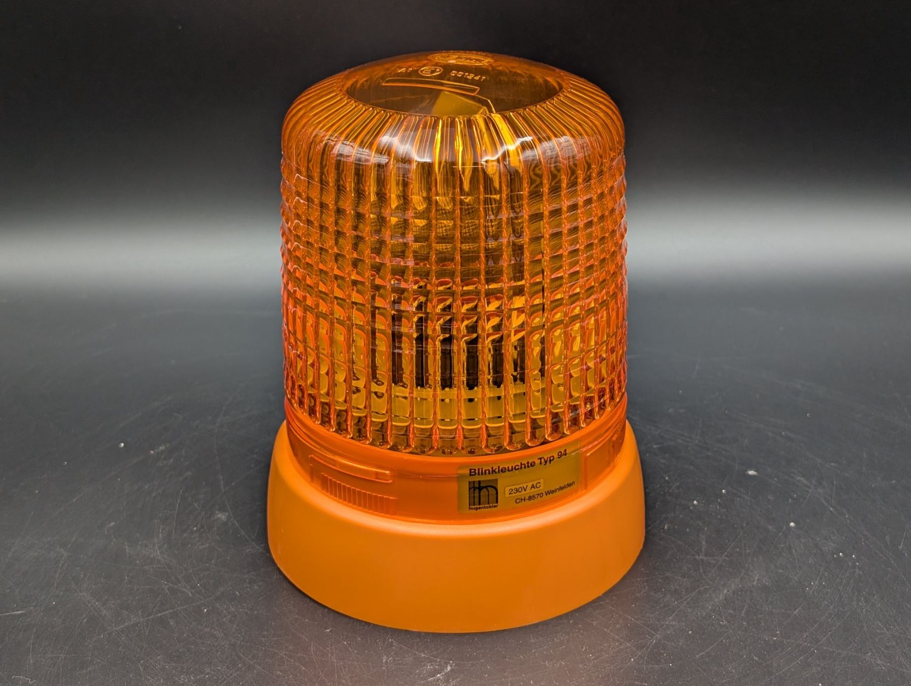 Lampade: Orange Rundumleuchte Warnblinklicht Drehlicht 220V – Nuovo (secondo la descrizione) da Winterthur venduto da Hint17