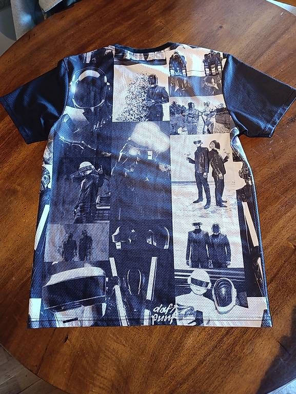 T-shirt: T-Shirt Daft Punk Gov Denim L – Usato da yvonand venduto da JeremyC25 1