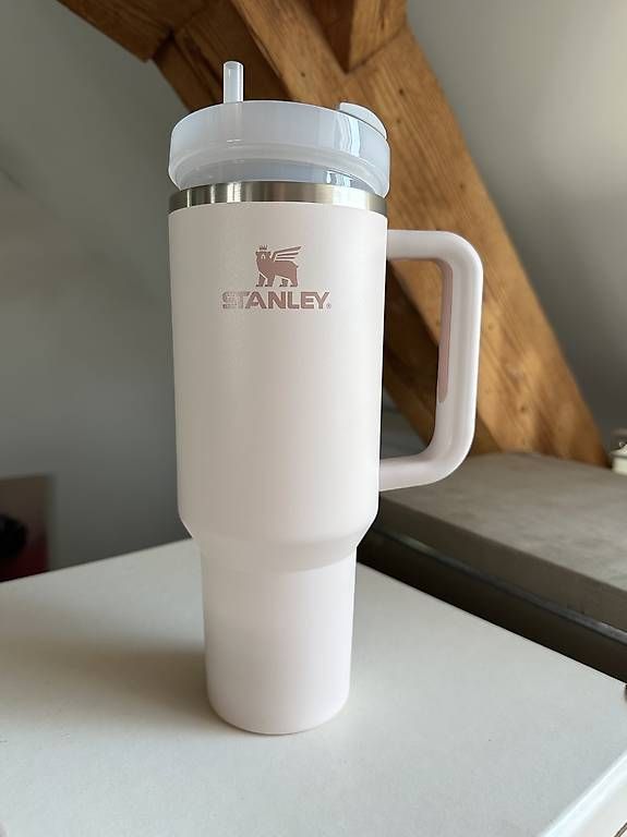 Gourdes & Thermos: Stanley Cup – Neuf avec emballage d'origine à Buchs AG par Sibylle34