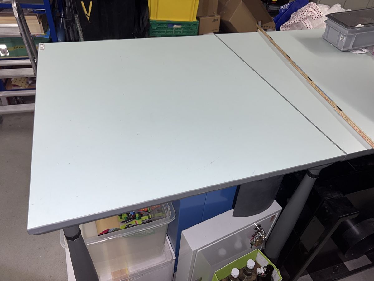 Lista Scrivanie: 1Stk. Lista Solution Tisch 80x90cm – Usato da Oberdorf NW venduto da chosii