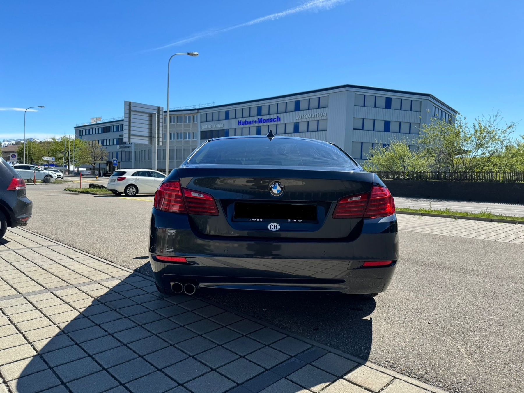 BMW Automobili: Bmw 528i – Usato da Gossau SG venduto da Nez-lim 4
