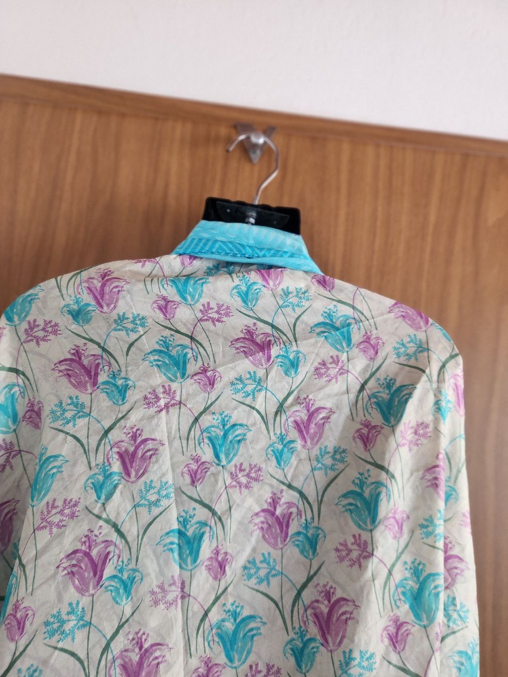 Foulards & écharpes: Écharpe  en soie imprimé floral bleu/violet  – D'occasion à Niedergösgen par Eva2410 2