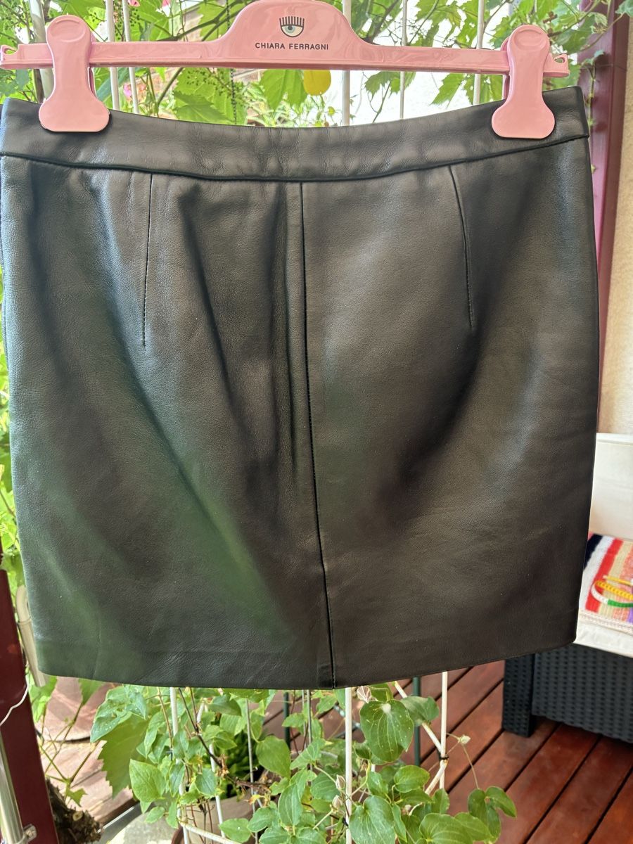 Maje Gonne: Maje Minirock Leder schwarz – Usato da Laupen BE venduto da ole_l8gg 4