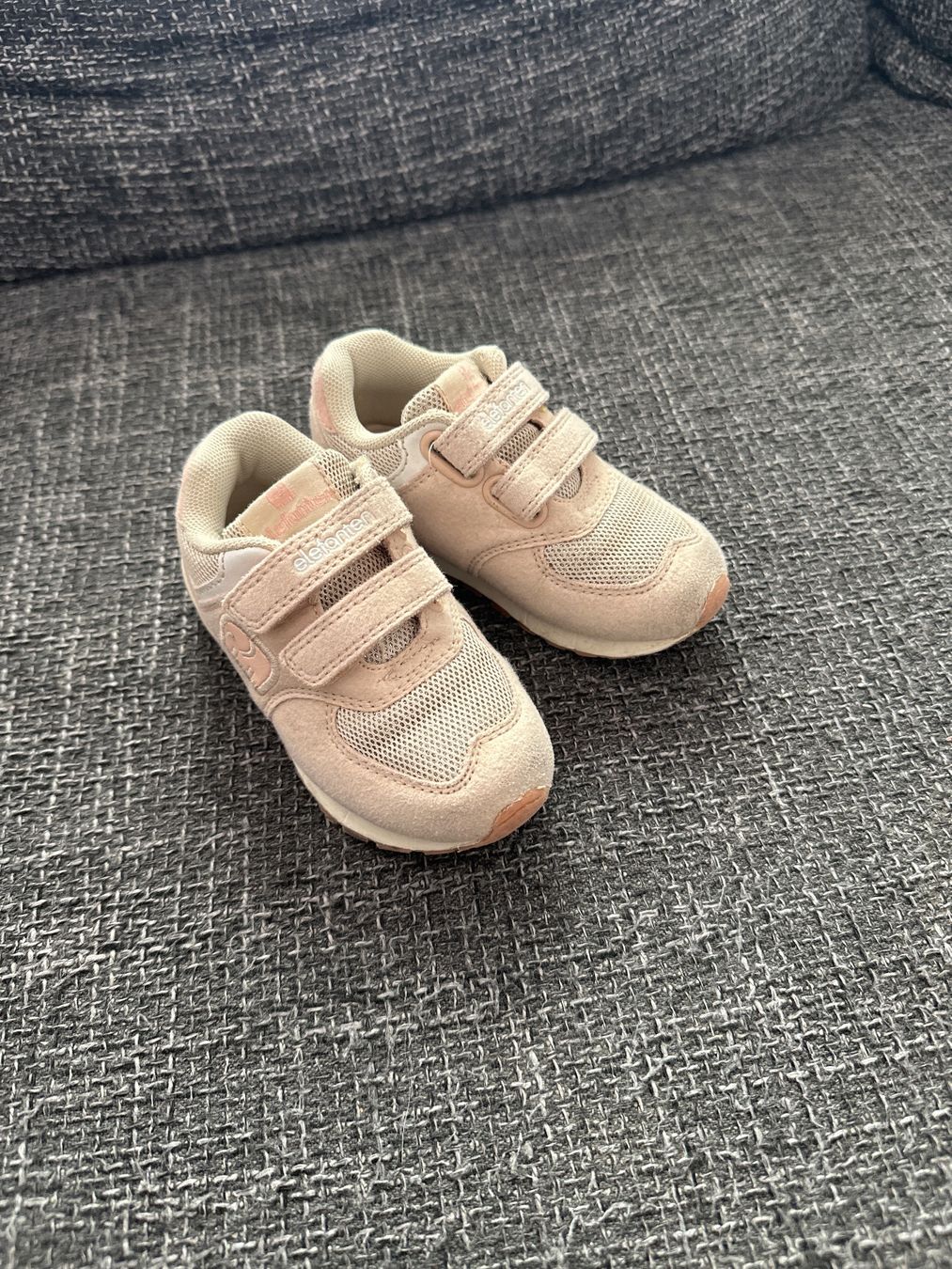 Elefanten Chaussures filles: Babyschuhe Elefanten, Gr. 22 – D'occasion à Seuzach par Leli.91 1