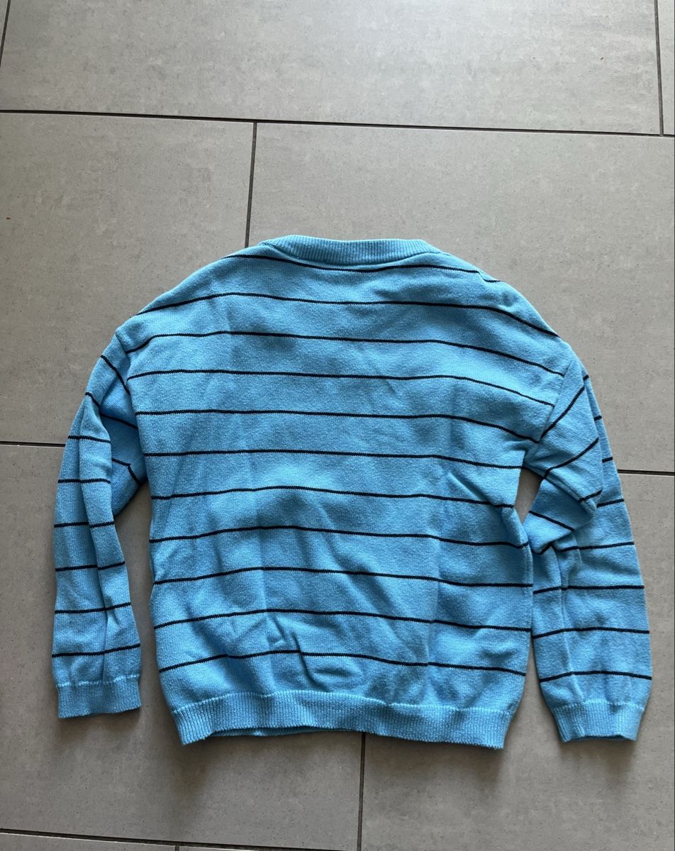 Maglioni & Felpe: Hellblauer Pullover mit blauen Streifen, Gr. 98/104 – Usato da Zürich venduto da jmg_8005 1