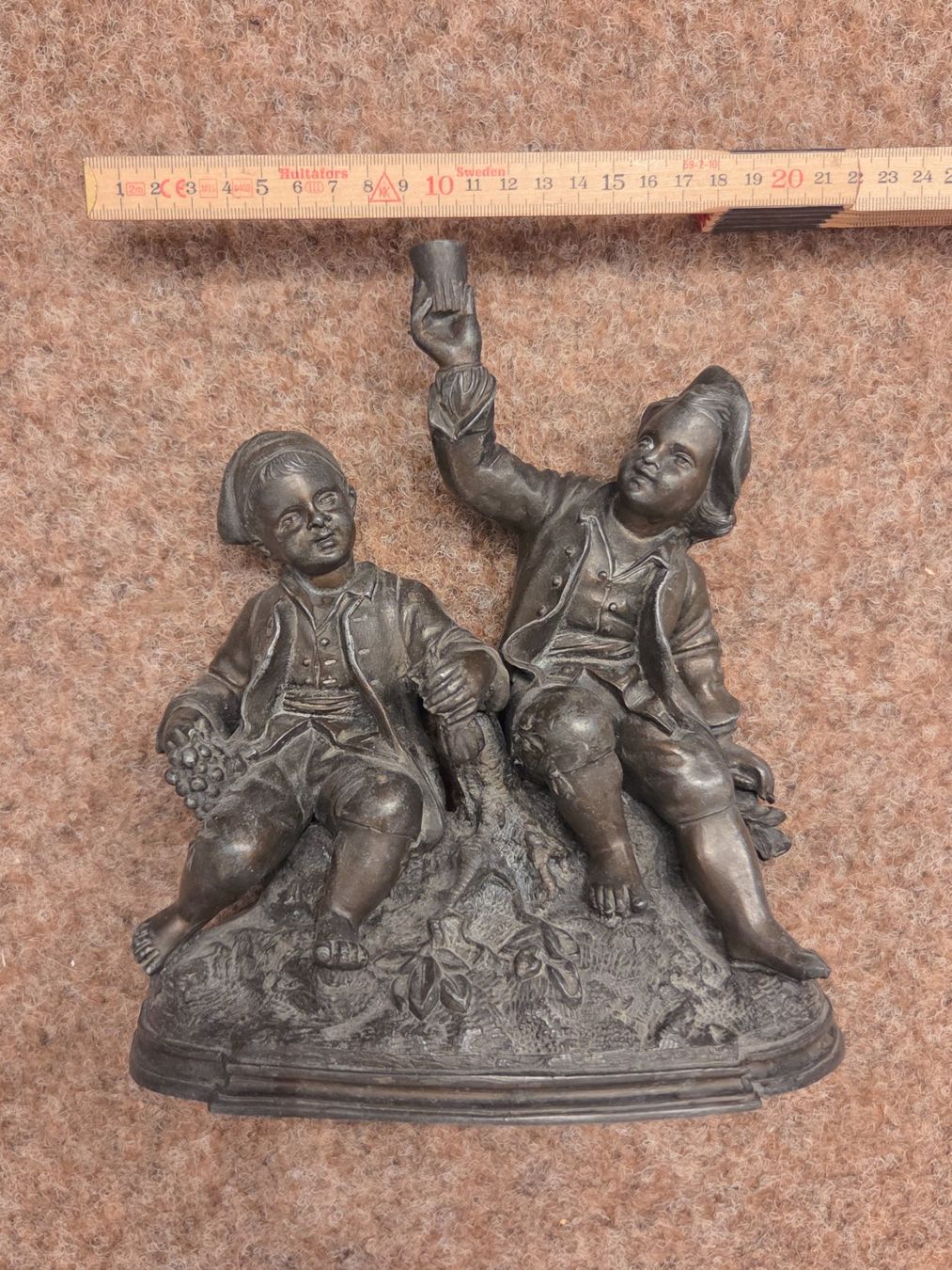 Sculture & Statue: Burschen mit Weinreben Bronze, antik. – Usato da Niederlenz venduto da Moki123