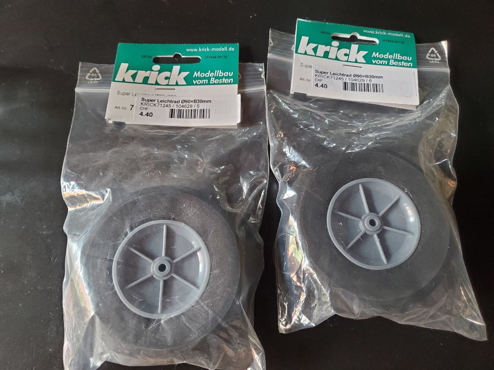 RC Kits de montage: krick Super Leichträder 90mm/ 30mm – Neuf avec emballage d'origine à Hausen AG par Lothar64