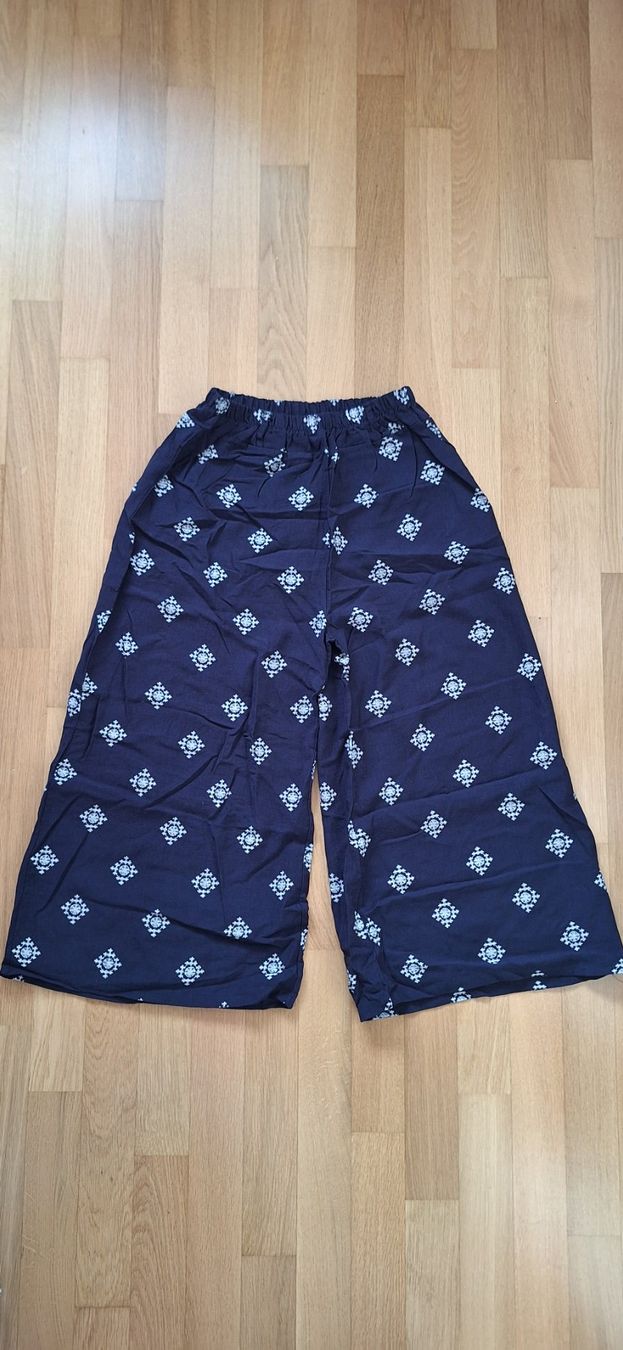 Pantaloni: pantalon d'été – Nuovo e nell'imballaggio originale da Lussery-Villars venduto da pousinete02