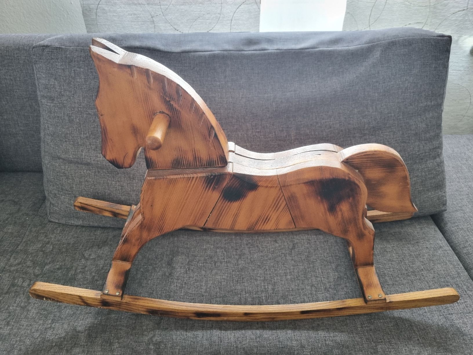 Altre altalene da giardino: Schaukelpferd Holz – Usato da Lengnau BE venduto da raki12