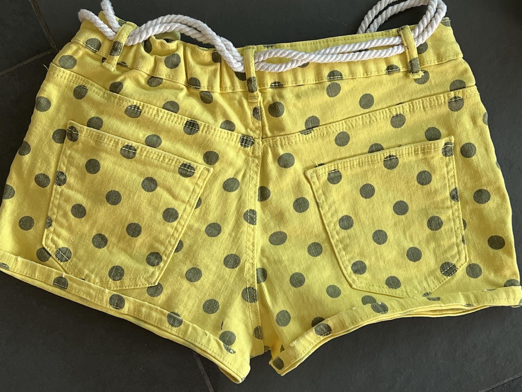 Zara Pantaloni: Jeans Shorts, Gr. 158-164, Zara – Usato da Teufen AR venduto da Maleaa 1