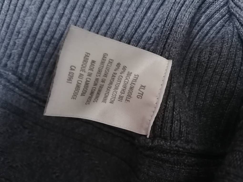 Giacche: Grauer Cardigan Gr. XL  – Usato da Nänikon venduto da Manta87 3
