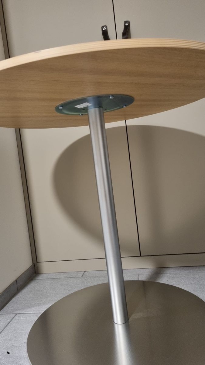 Tische: Design-Bistrotisch hochwertig – Gebraucht aus Grüt (Gossau ZH) von puni68 4