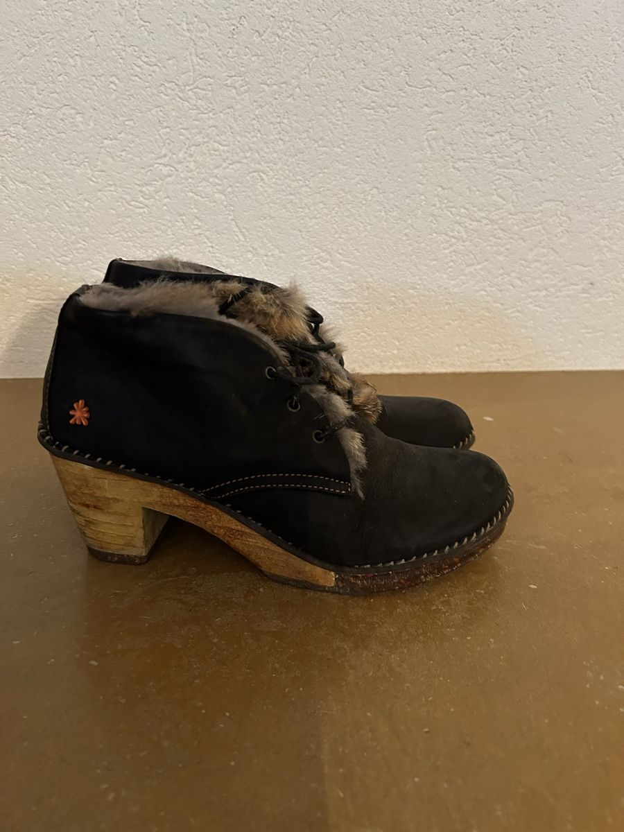 Art Scarpe da donna: Chaussures Art – Usato da Montsevelier venduto da Batson 1