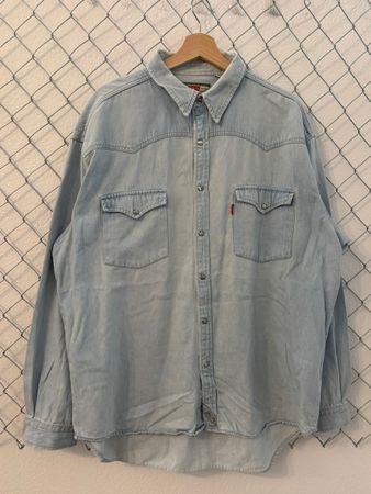 90’s Vintage Levis Denim Shirt Size XL