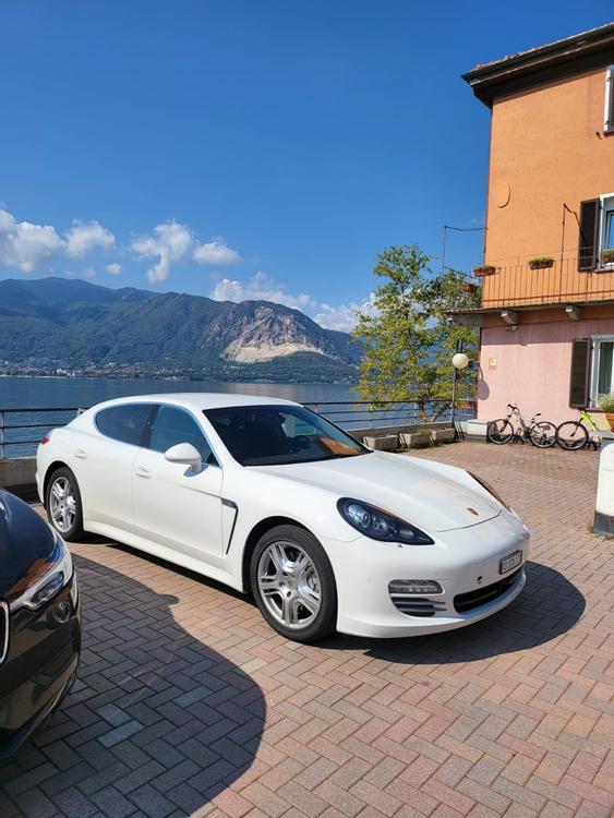 Porsche Panamera 4S 4.8