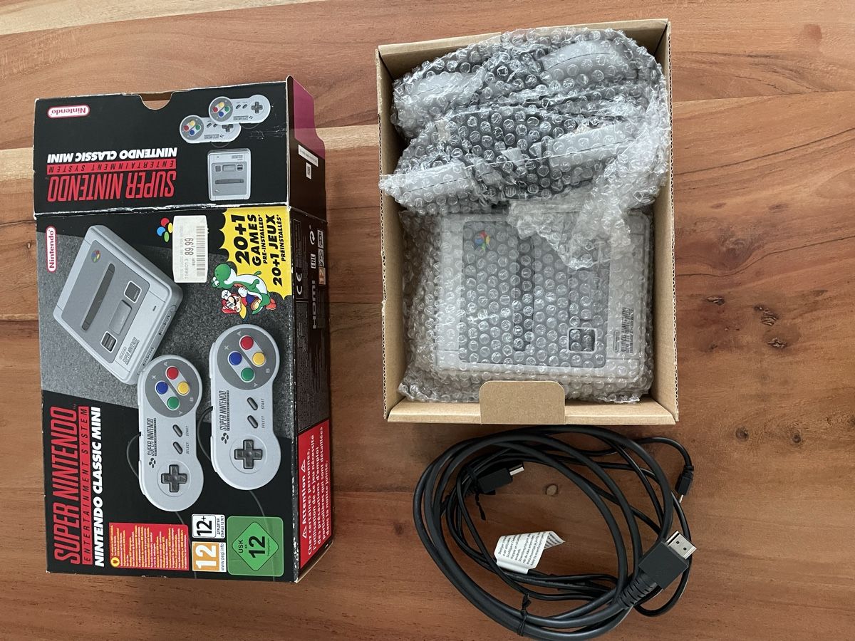 Super Nintendo Classic Mini (SNES) – Komplett in OVP Sammler (Neu ...