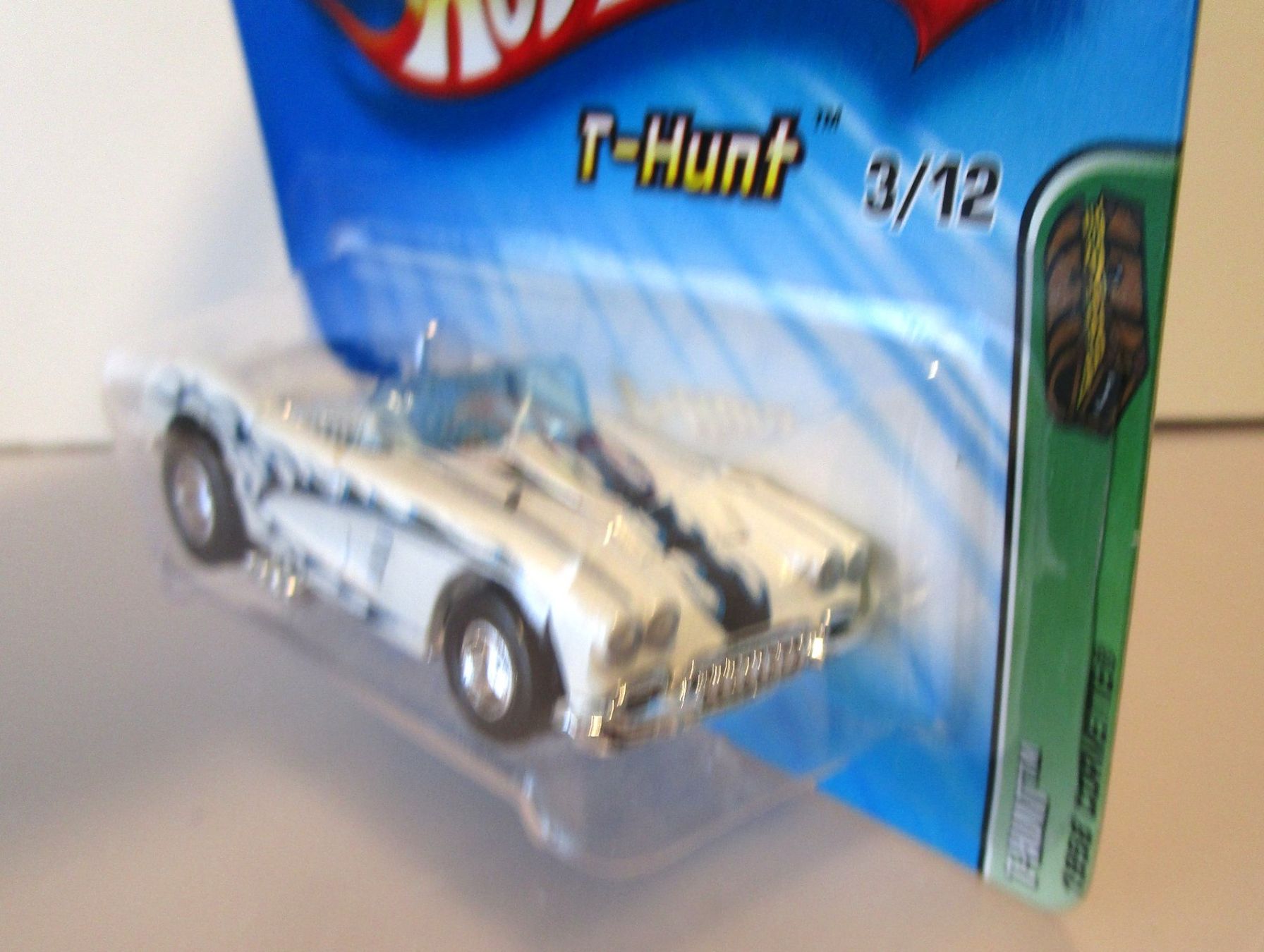 Chevrolet Modellini d'auto: HOT WHEELS T-HUNT 1958 CORVETTE - G6738 – Nuovo e nell'imballaggio originale da Chêne-Bourg venduto da breno56 1
