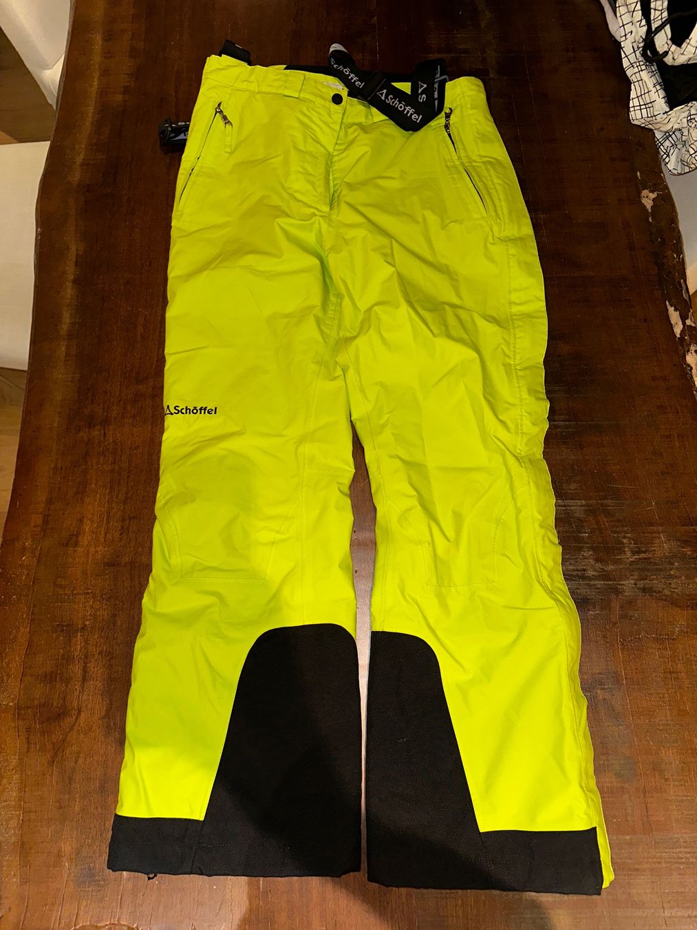 Skis: Skihose Gelb Schöffel – Neuf (Voir description) à Heerbrugg par cheedsk